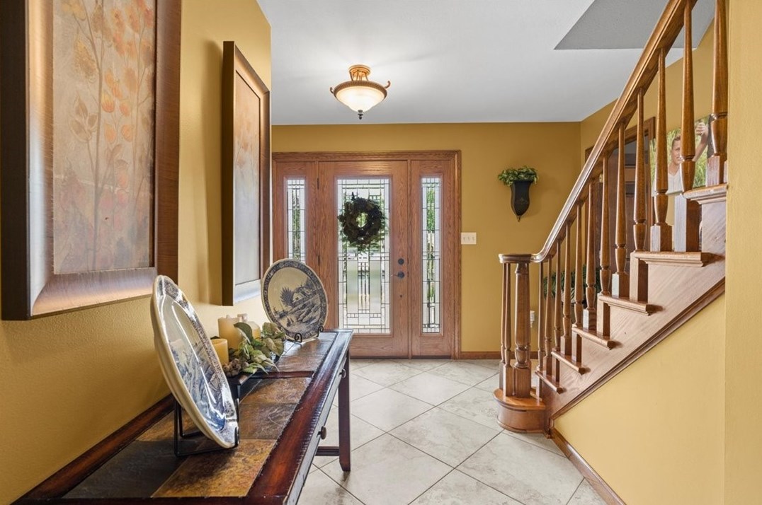 7105 Bennington Woods Dr, Pittsburgh, PA 15237