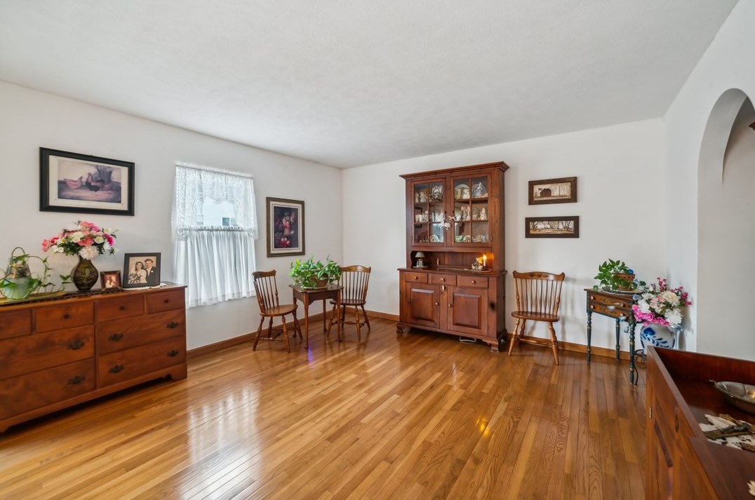 1407 Lexington Dr, Lawrence, PA 15055