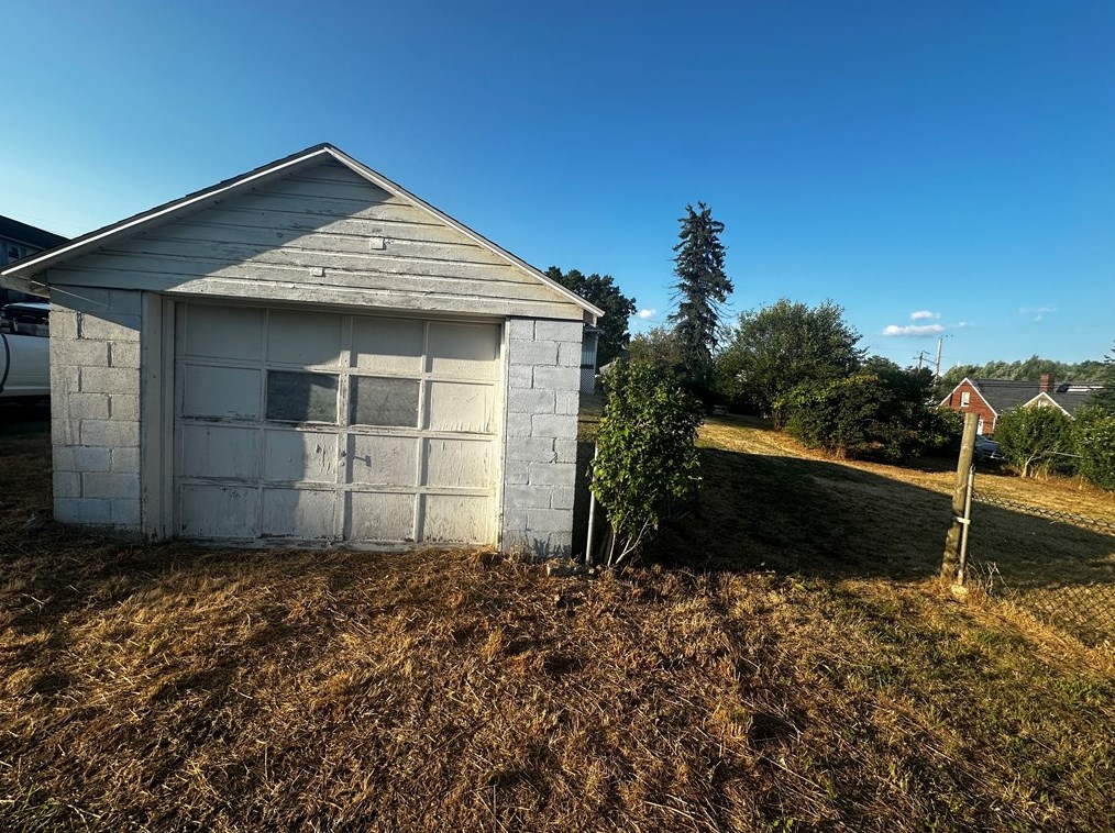 1125 Sycamore St, Washington, PA 15301