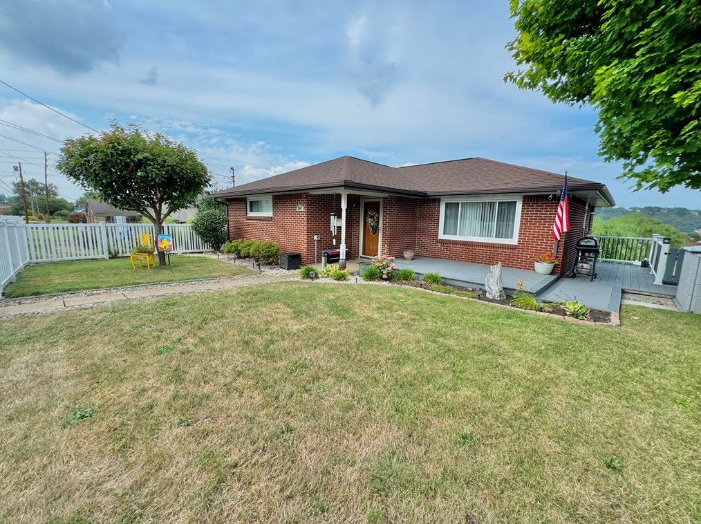 2617 C St, Mckeesport, PA 15133-2519