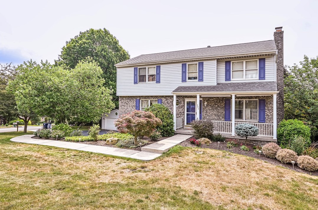 203 Rizzi Dr, North Huntingdon, PA 15642
