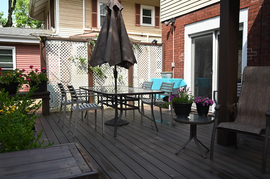 7432 Trevanion Ave, Pittsburgh PA 15218-1242 exterior