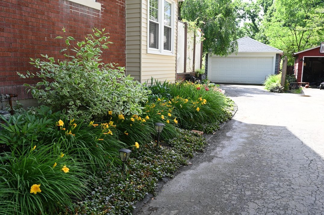 7432 Trevanion Ave, Pittsburgh PA 15218-1242 exterior