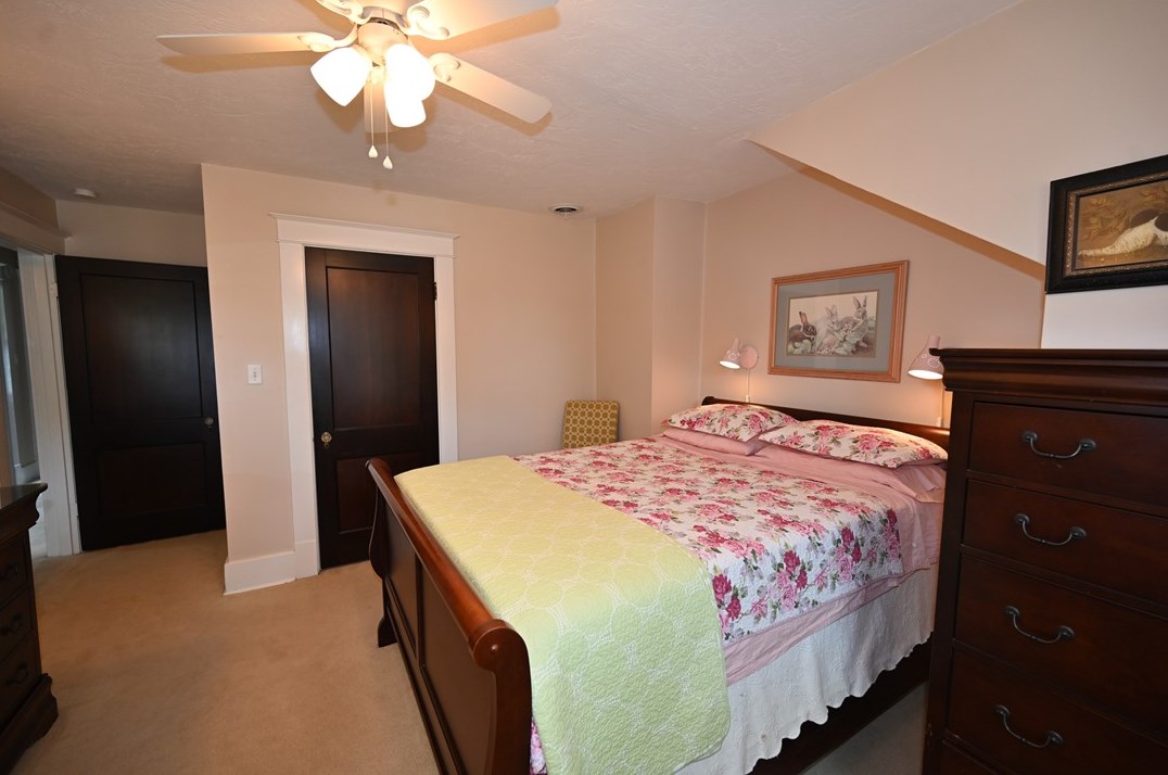 7432 Trevanion Ave, Pittsburgh PA 15218-1242 exterior