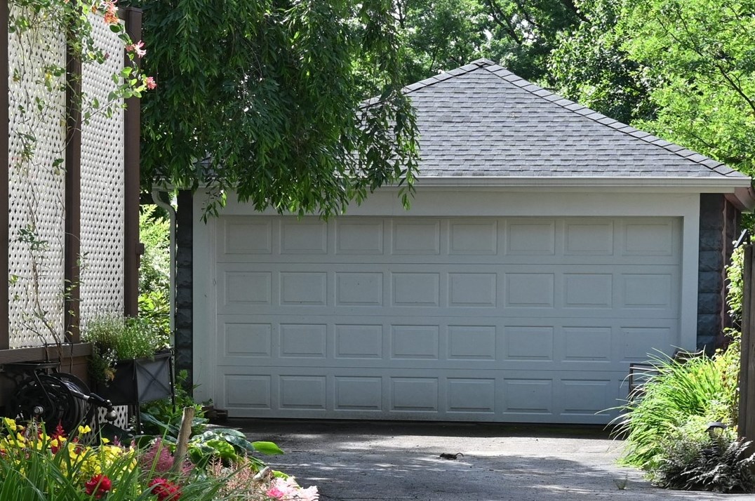 7432 Trevanion Ave, Pittsburgh PA 15218-1242 exterior