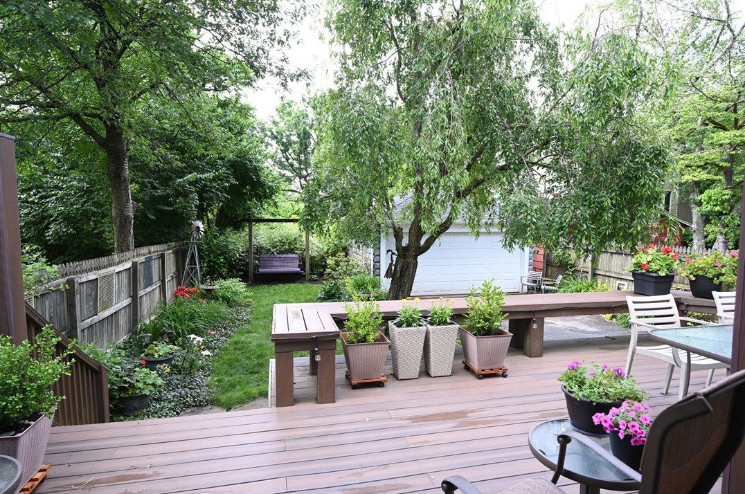 7432 Trevanion Ave, Pittsburgh PA 15218-1242 exterior