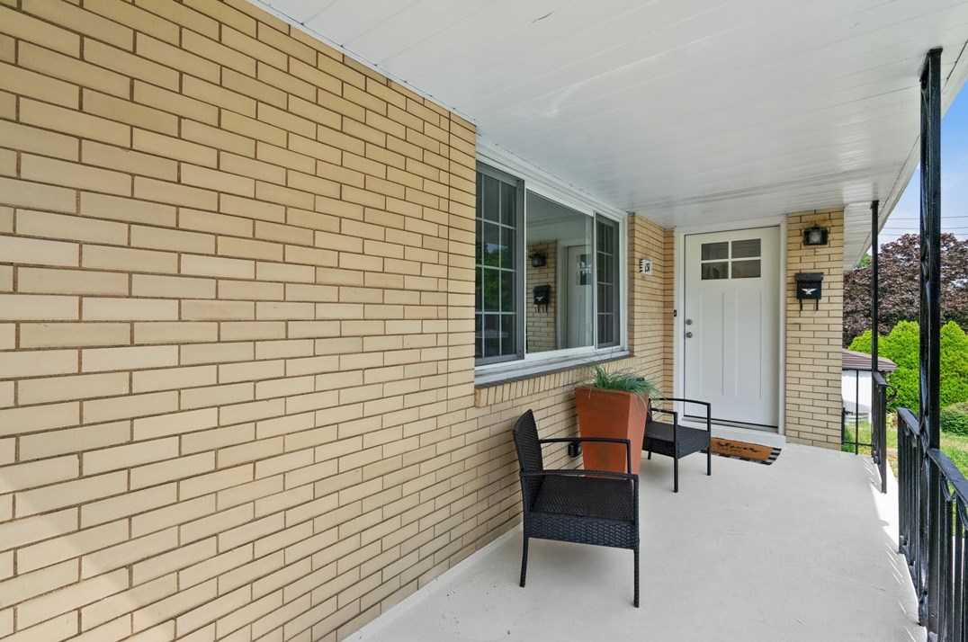 131 Arkansas Ave, Whitaker, PA 15120
