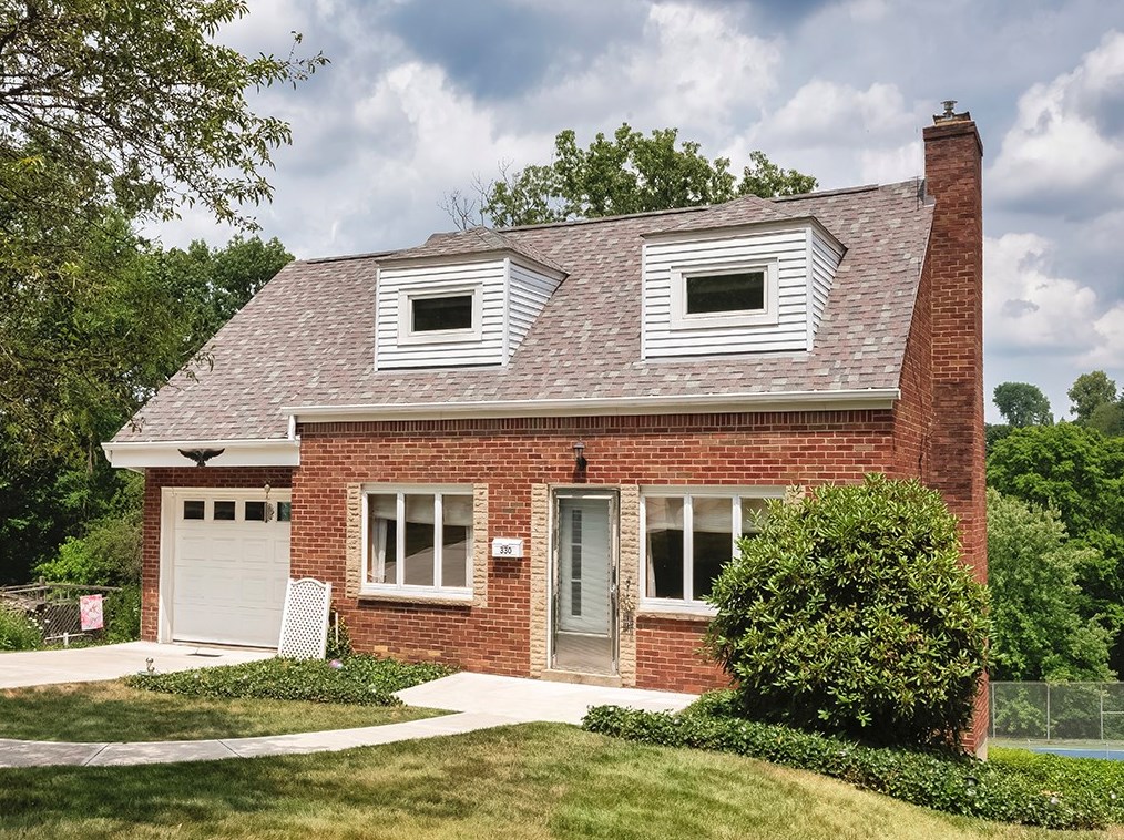 330 Long Dr, Pittsburgh, PA 15241-1314
