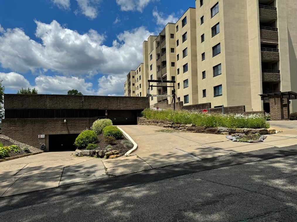 227 S Home Ave #607, Pittsburgh, PA 15202