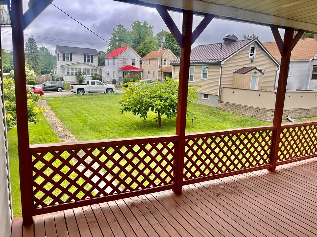 1015 Webster St, Hermitage, PA 16121