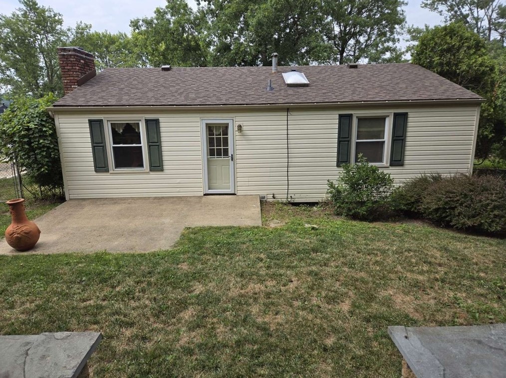 406 Cottonwood Dr, Noblestown, PA 15071