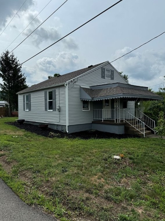 315 Campbell Ave, Connellsville, PA 15425