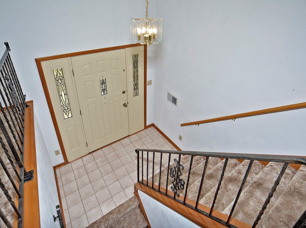 5044 Impala Dr, Murrysville, PA 15668