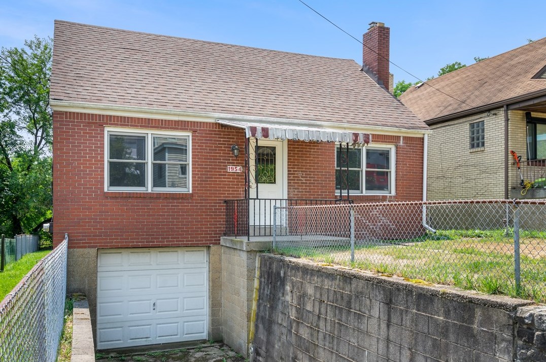 1954 Waite St, Pittsburgh, PA 15210