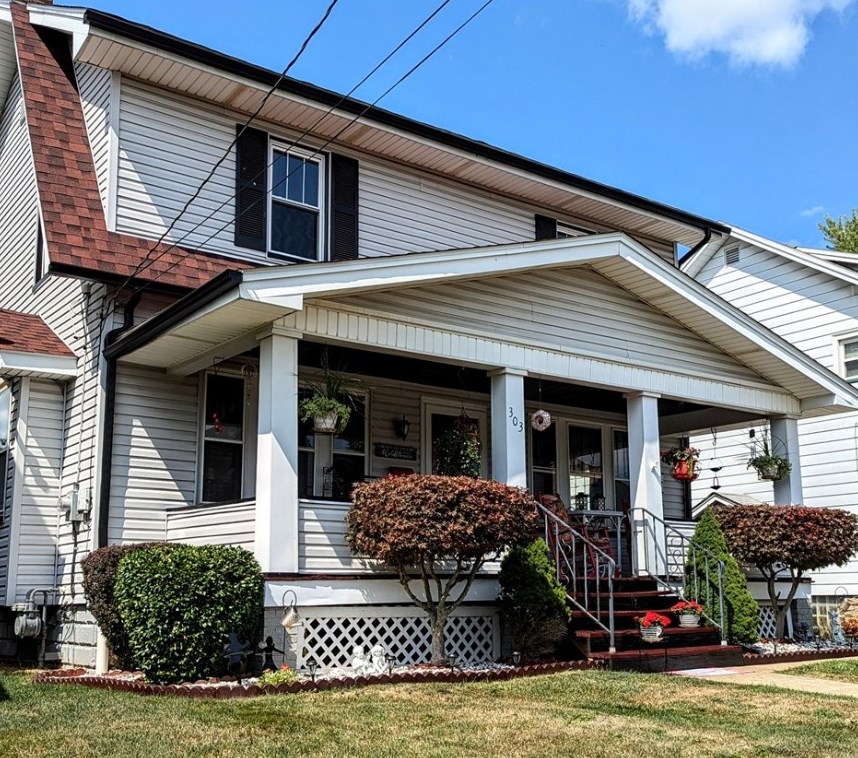 303 E Hillcrest Ave, New Castle, PA 16105