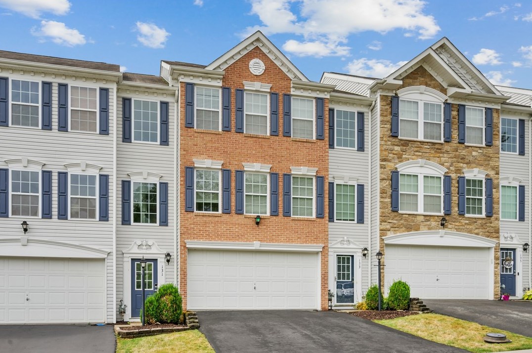 133 Cole Ct, Harmony, PA 16037
