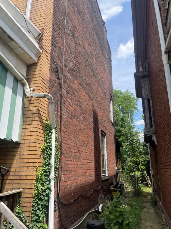 7227 Idlewild St, Pittsburgh, PA 15208