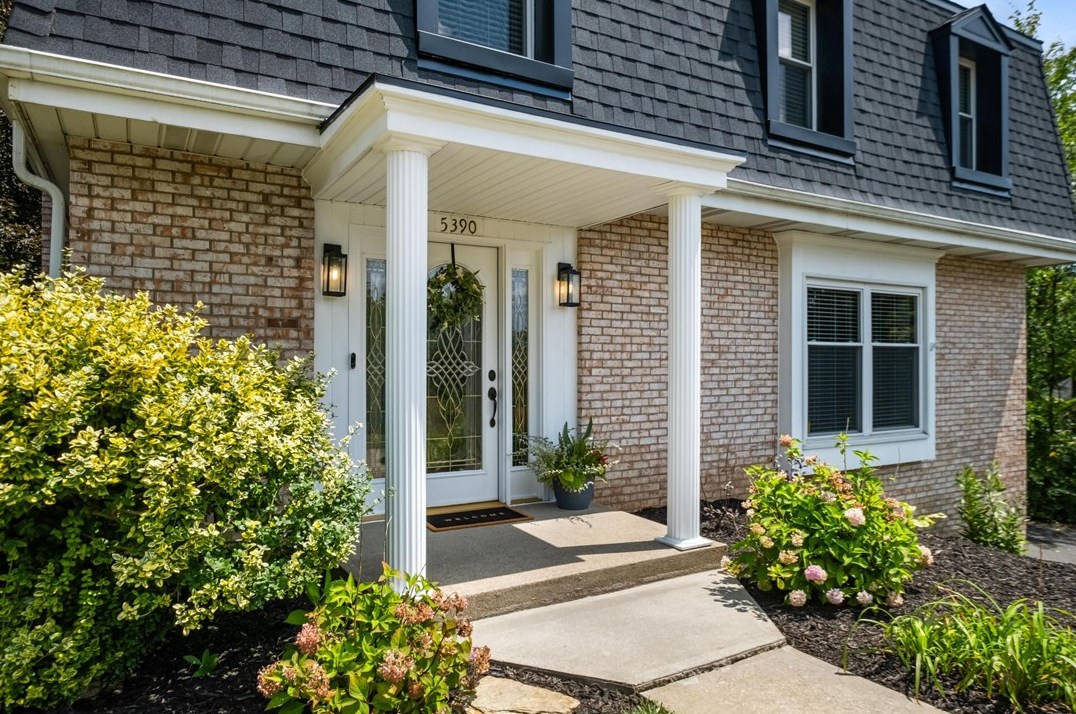 5390 Peach Dr, Gibsonia, PA 15044