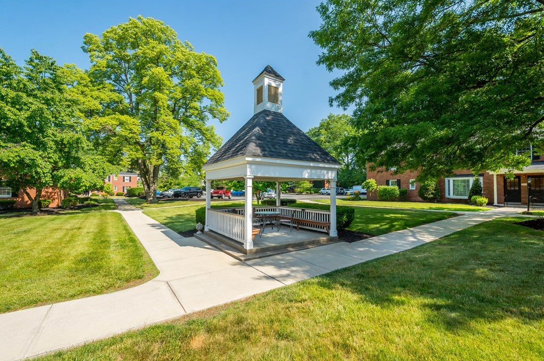 836 Thorn St, Sewickley PA  15143-1837 exterior