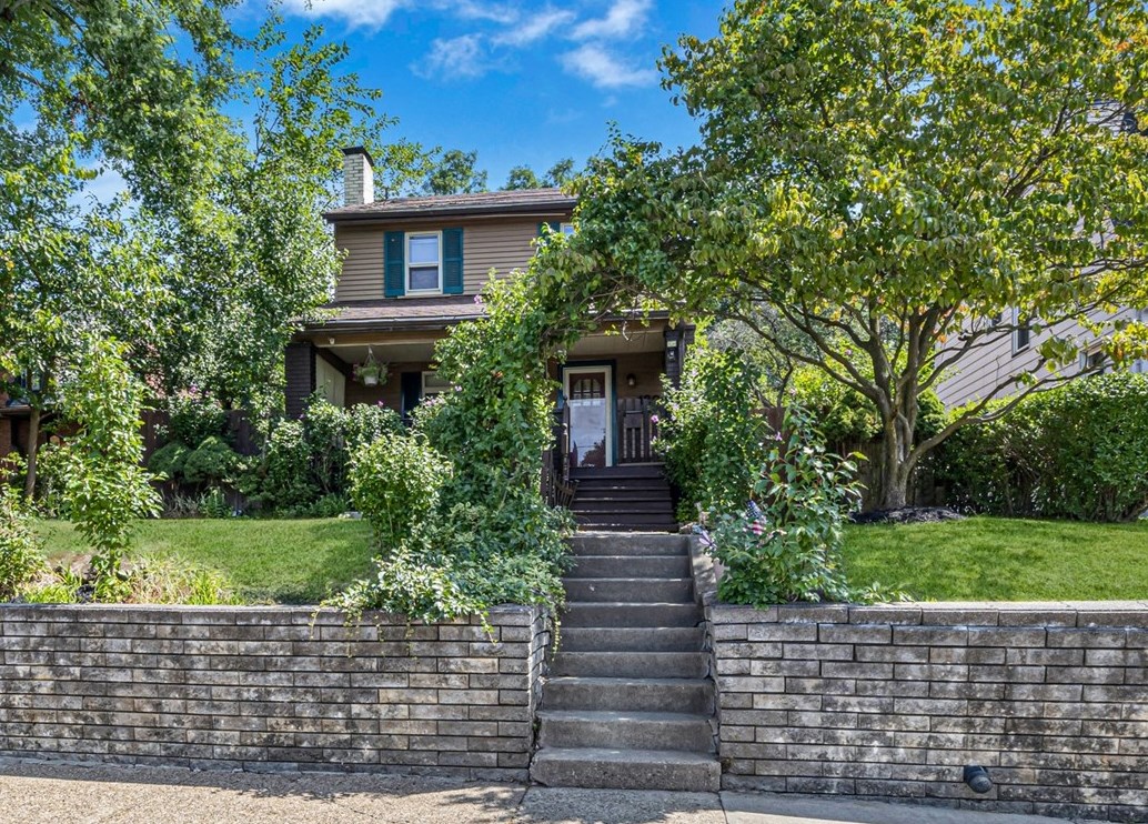 1201 5th Ave, Freedom, PA 15042