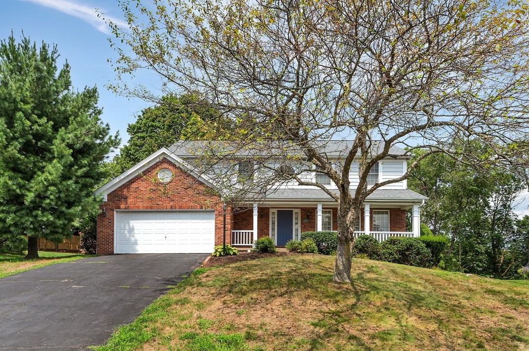 138 Ridgeview Cir, Glenshaw, PA 15116