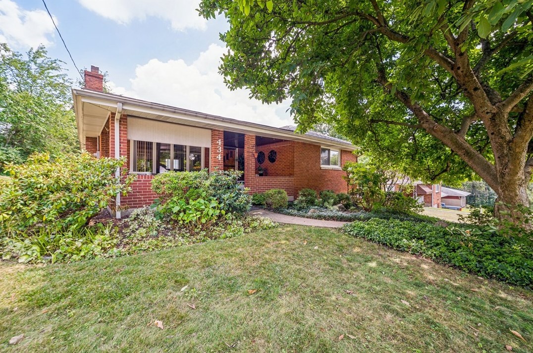 434 Blackberry Dr, Monroeville, PA 15146