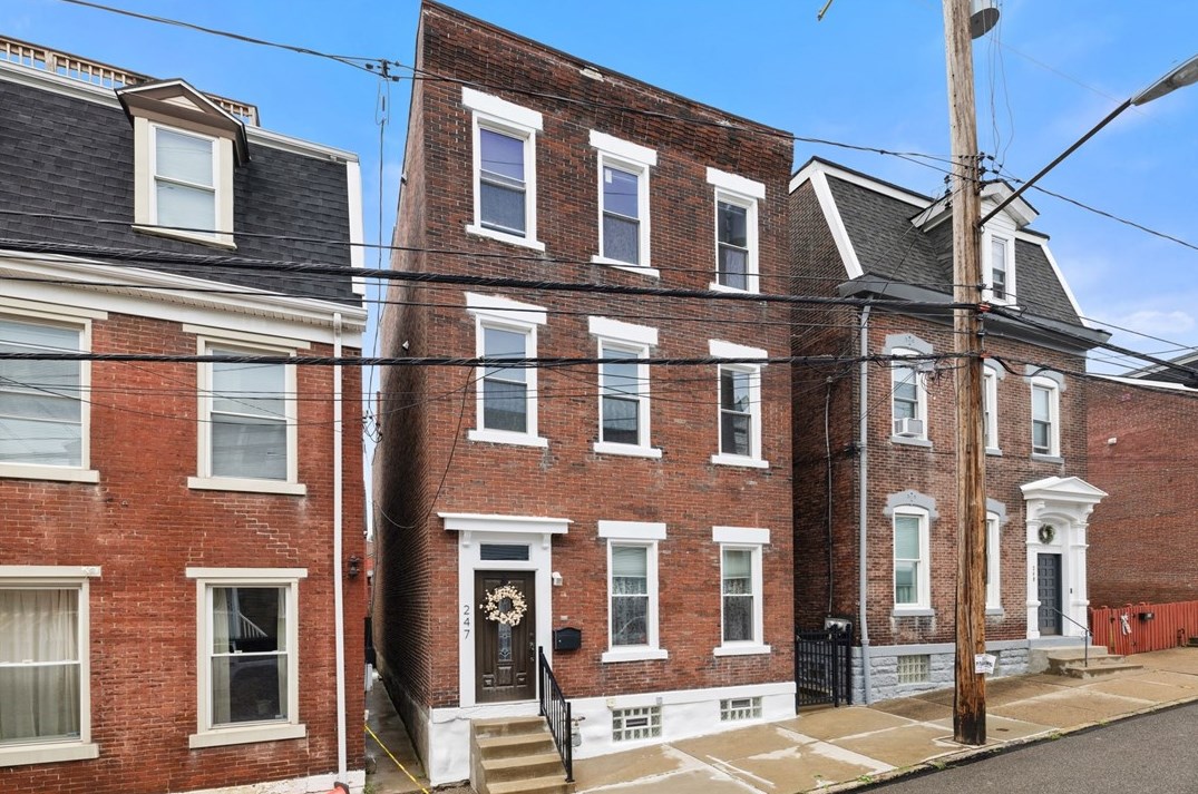 247 37th St, Pittsburgh, PA 15201