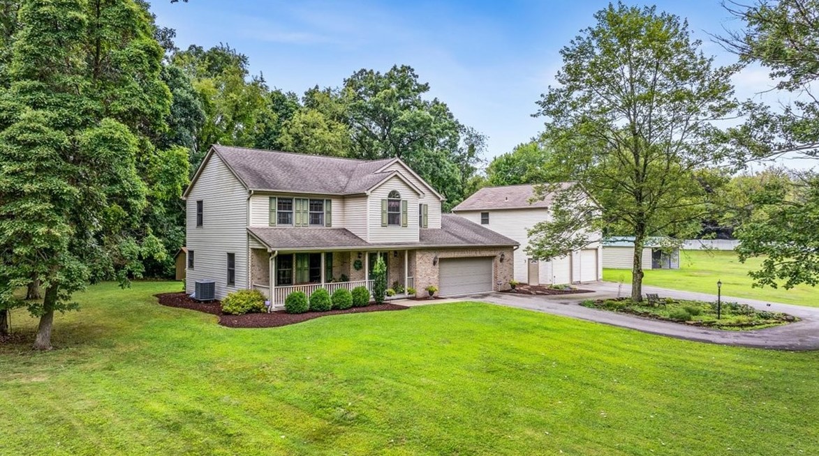 118 Jo Deener Dr, Zelienople, PA 16063