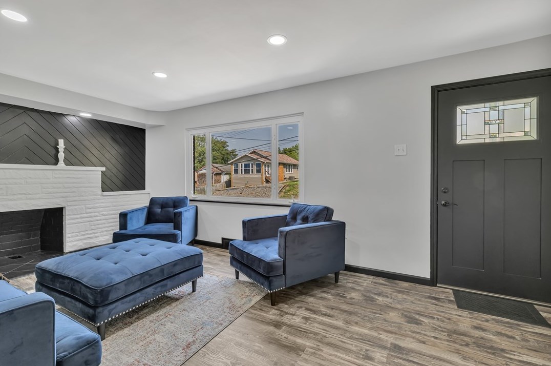 3806 Sunflower Rd, New Brighton, PA 15066