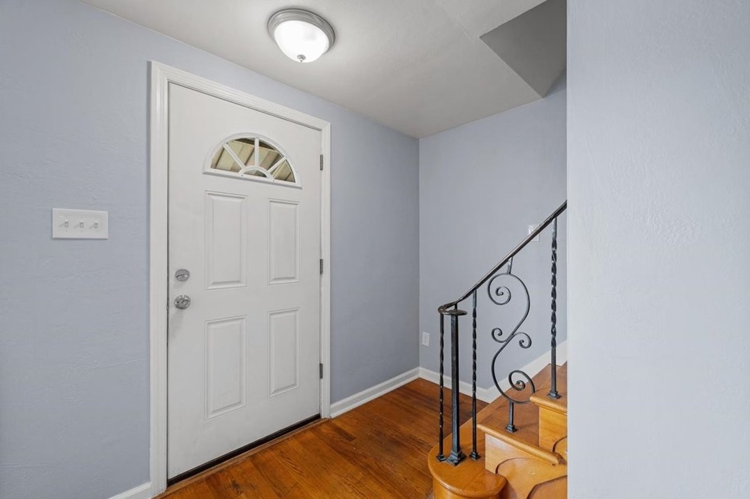 627 Dunster St, Pittsburgh, PA 15226