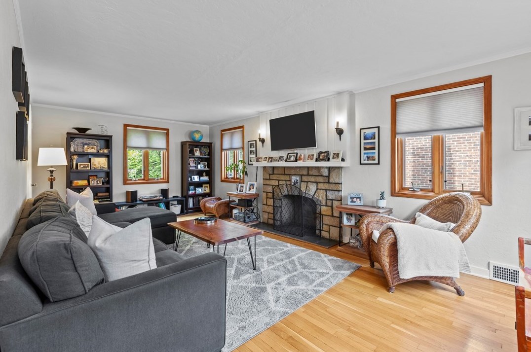 23 Love Pl, Pittsburgh, PA 15218