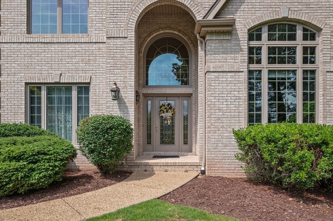 110 Wildwood Dr, Butler, PA 16002-3906