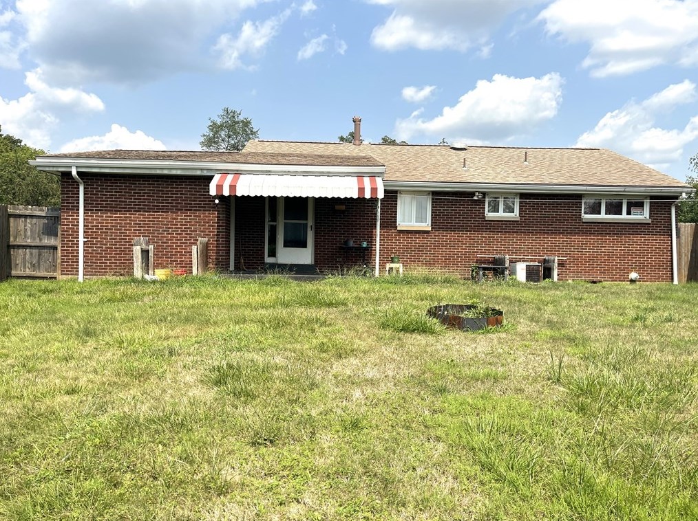 319 Prospect Cir, New Kensington, PA 15068