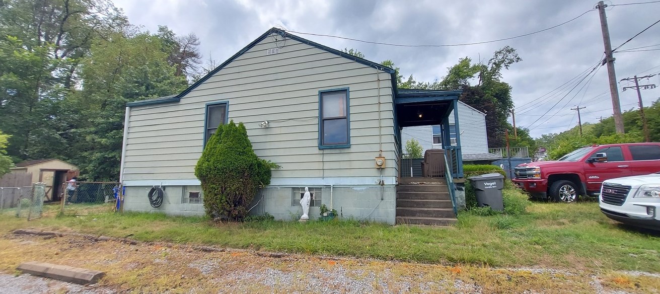 3762 Gibsonia Rd, Gibsonia, PA 15044