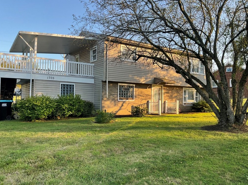 1705 Mercer Ave, Hermitage, PA 16148