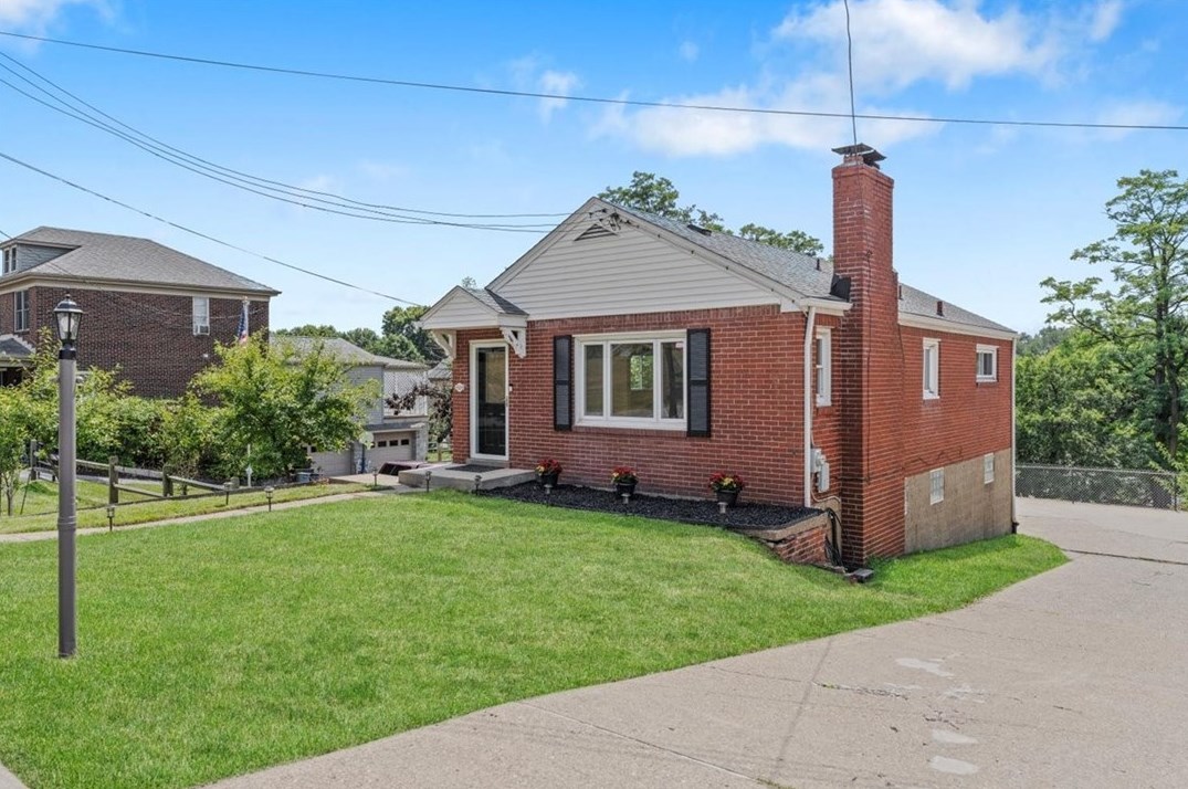 3520 Greensburg Pike, Pittsburgh, PA 15221