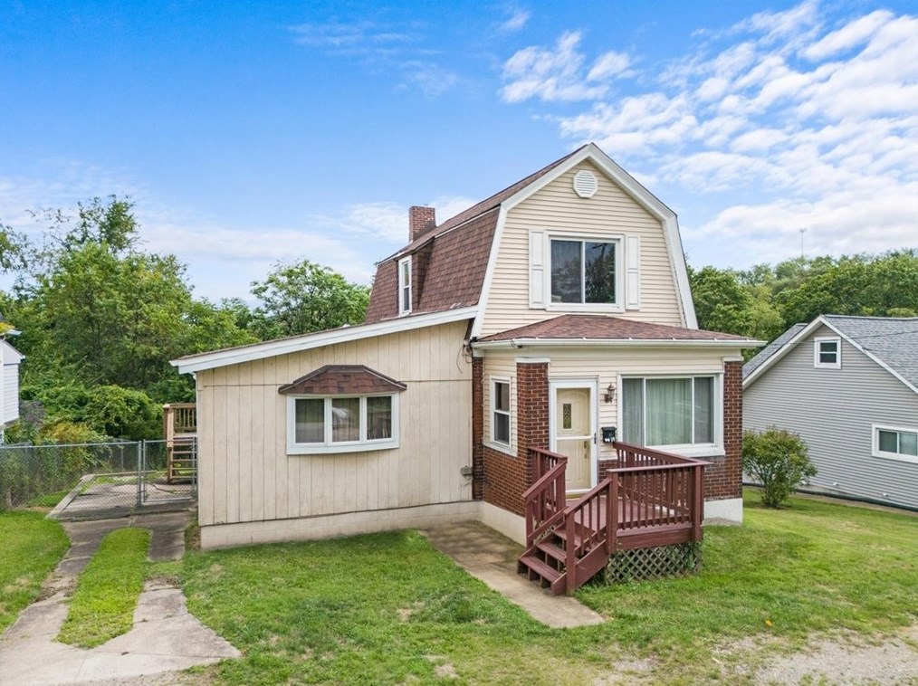 4411 Armorhill Ave, Whitaker, PA 15120