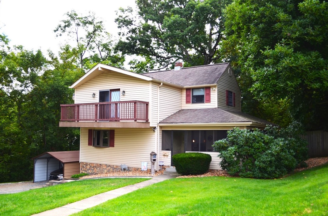 1303 Forest Ave, New Kensington, PA 15068