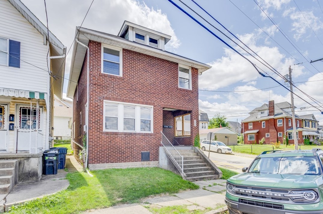906 North St, New Kensington, PA 15068