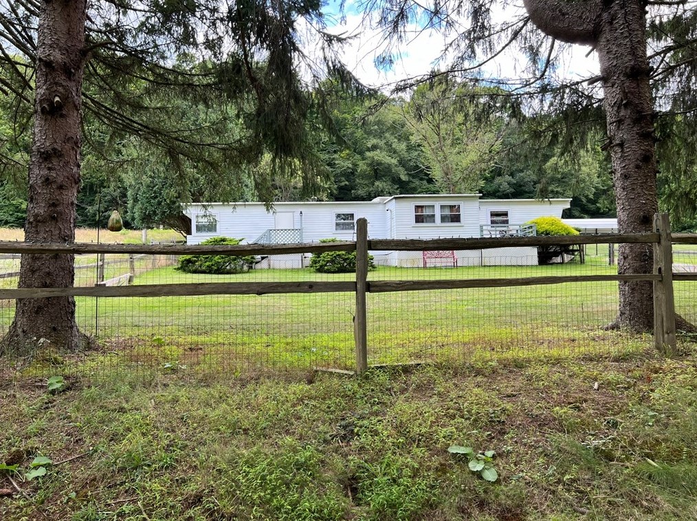 923 Bridlewood, Ligonier, PA 15658