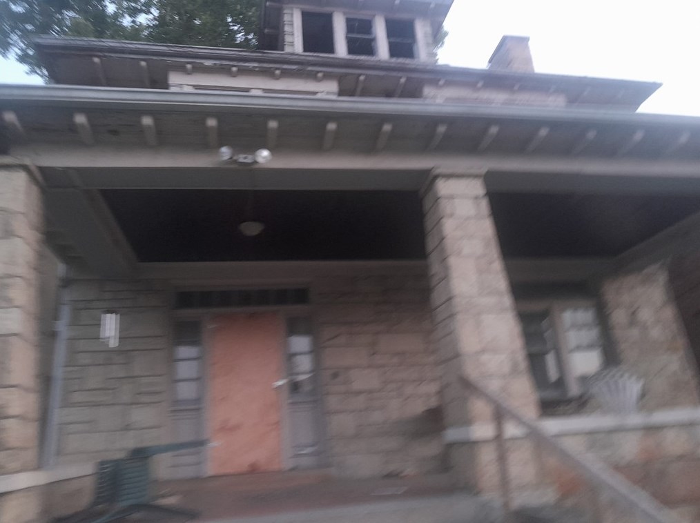 6920 Mcpherson Blvd, Pittsburgh, PA 15208-2440