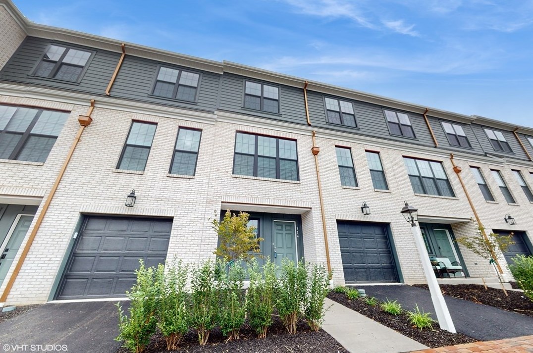 314 East Lake, Cranberry Township, PA 16066