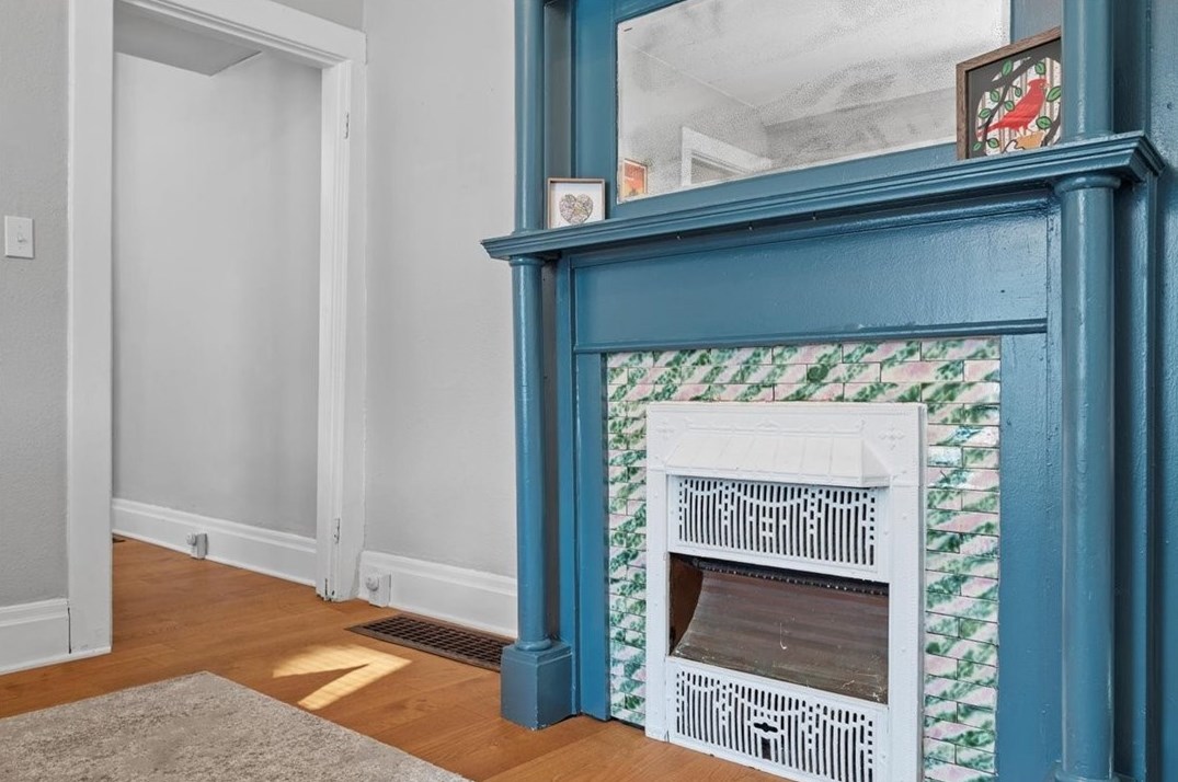 5824 Bryant St, Pittsburgh PA  15206-1604 exterior