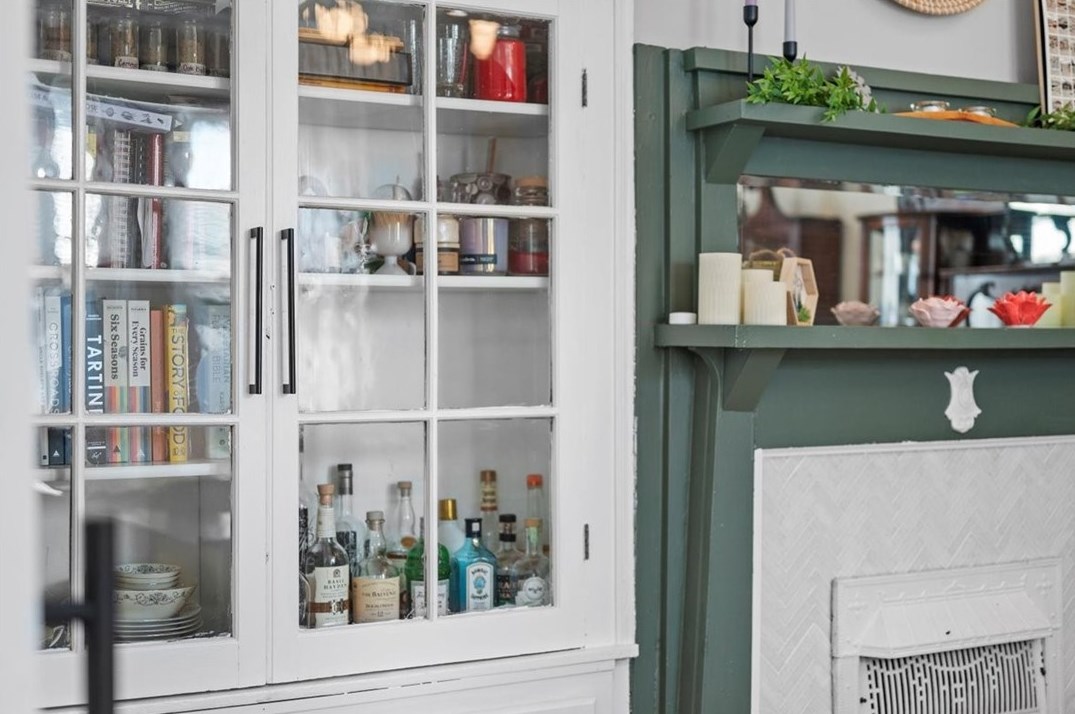 5824 Bryant St, Pittsburgh PA  15206-1604 exterior