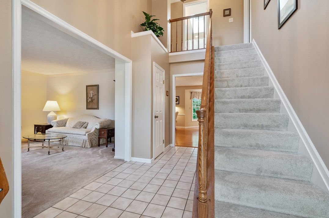 214 Thornwood Ct, Moon Twp, PA 15108