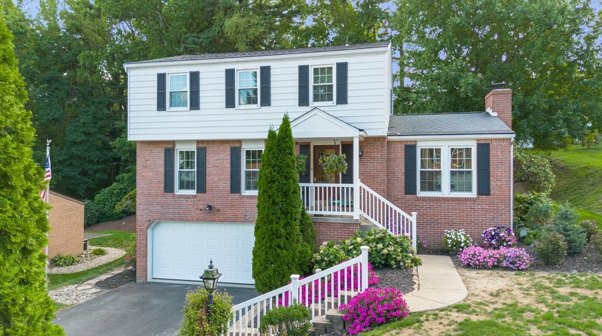 106 Cameron Dr, North Huntingdon, PA 15642