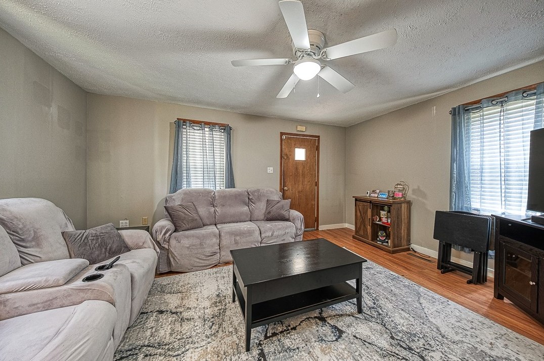 734 Grove Ave, New Brighton, PA 15066