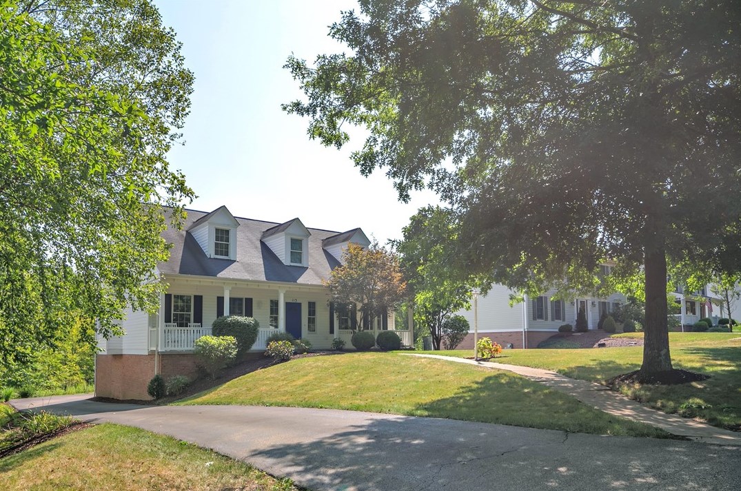 113 Stonegate Dr North, Canonsburg, PA 15317