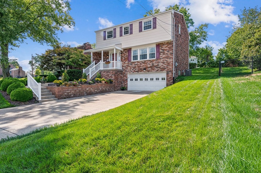 207 Rush Valley Rd, Monroeville, PA 15146