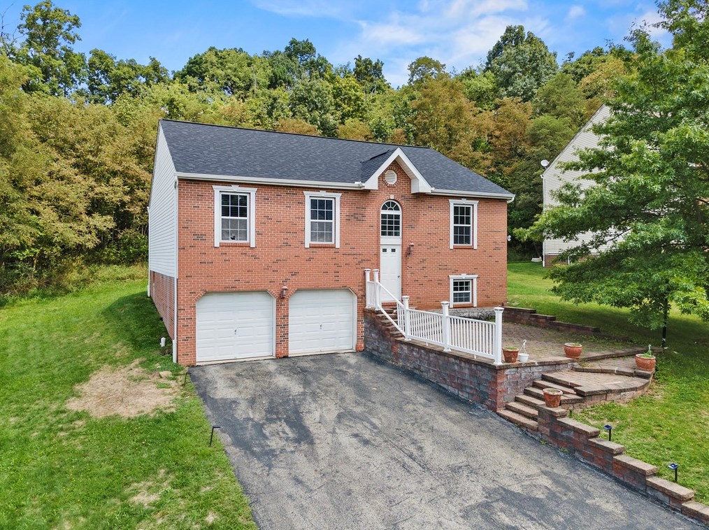 1096 Rural Ridge Dr, Cheswick, PA 15024